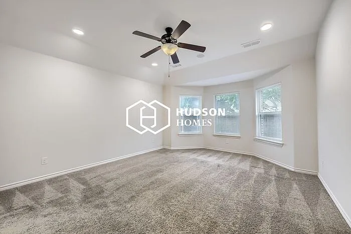 1604 Flamingo Dr — Photo 7