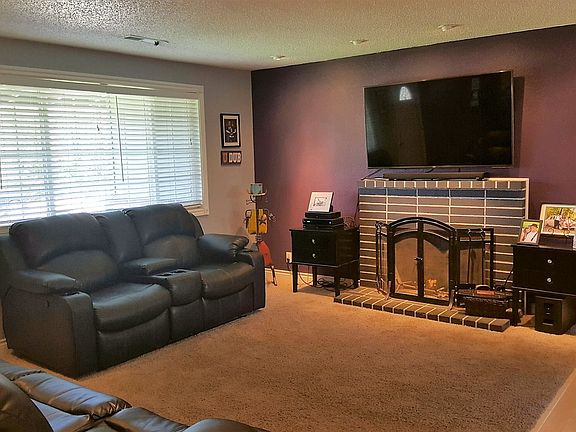 4th image of 5507 NE 62nd Ave