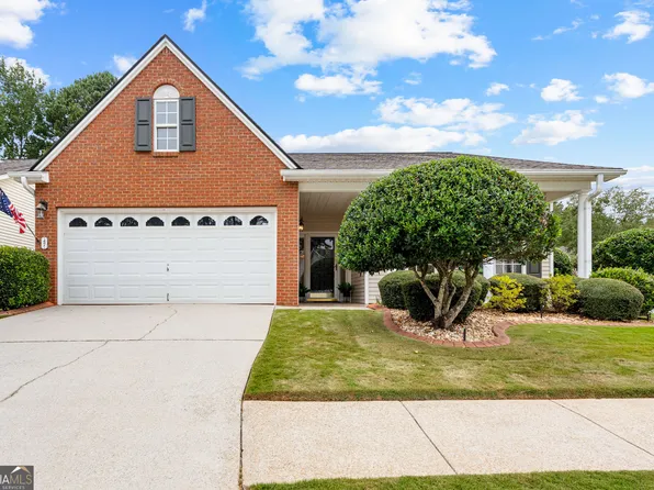 47 Silhouette Ct, Newnan, GA 30265