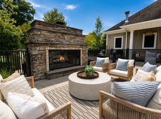 The White Oaks, Wilton, CT 06897