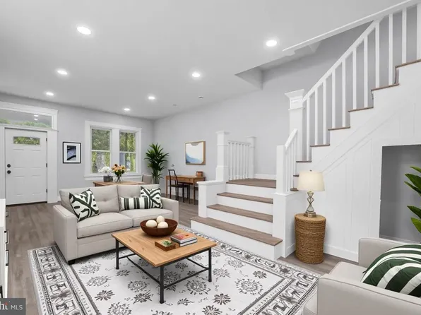 4642 Greene St, Philadelphia, PA 19144