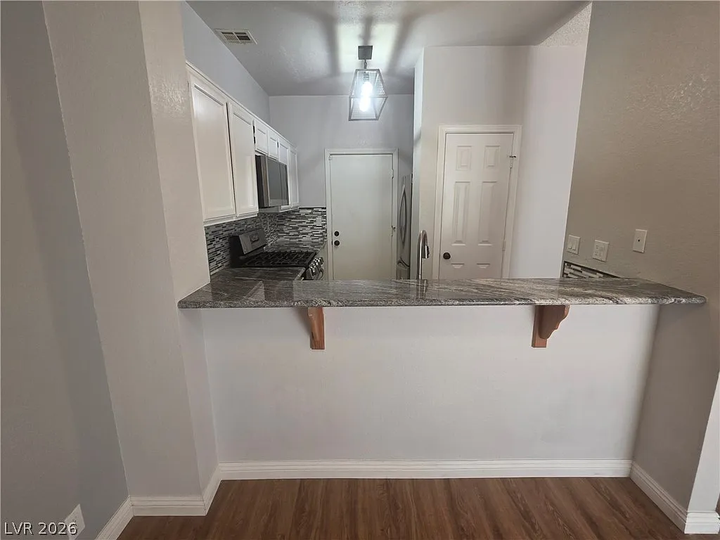 2 bed, 2.5 bath, 1149 sqft, $1,820 — Photo 4