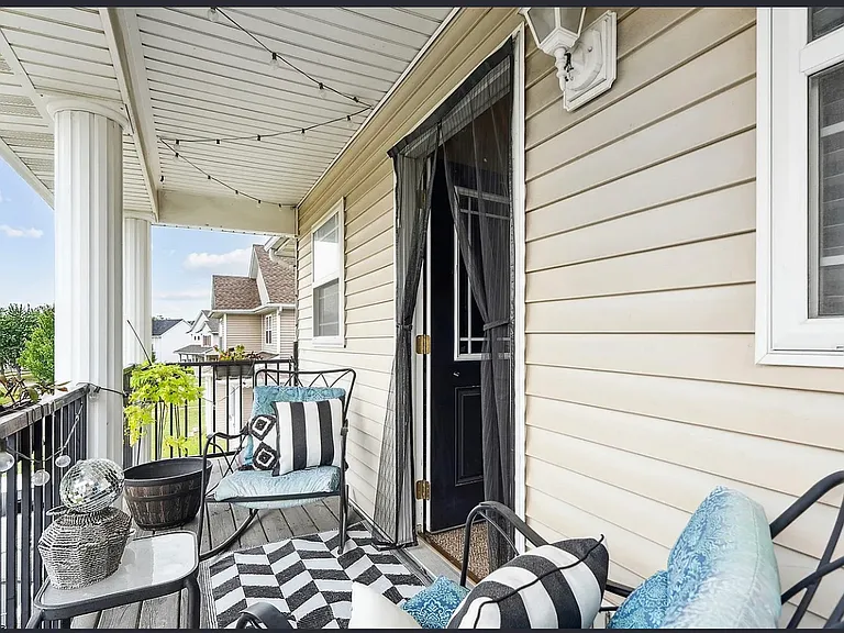 2839 SW Chestnut Dr — Photo 5