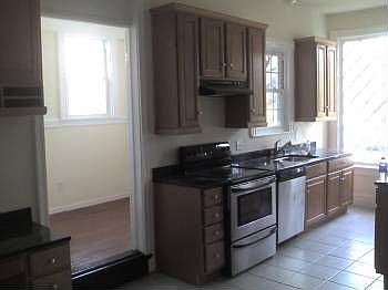 4th image of 4301 Forest Hill Ave