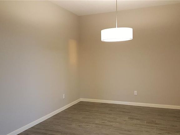 4th image of 5261 Lost Creek Ln #0