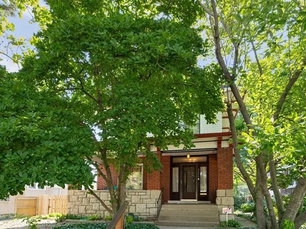 4236 Terrace St, Kansas City, MO 64111