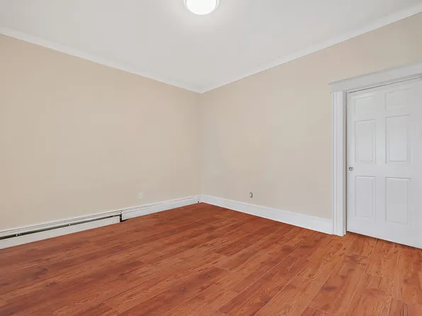 58-07 Maspeth Avenue image 23 of 35