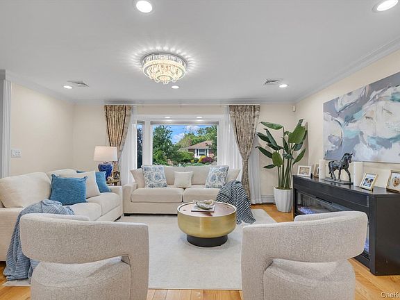 4th image of 98 Belmont Circle