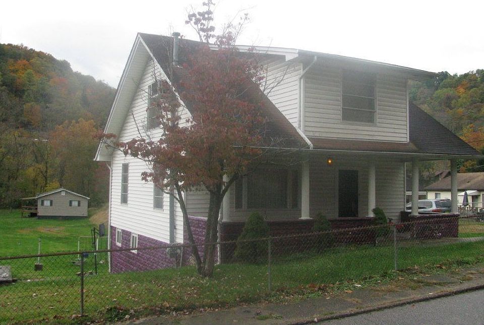 For Sale: 1907 Harvey Road, Huntington, WV 25701