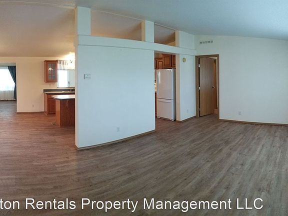 5th image of 1025 Basin Ave
