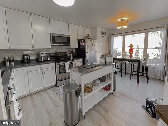 4th image of 40457 Breton View Dr