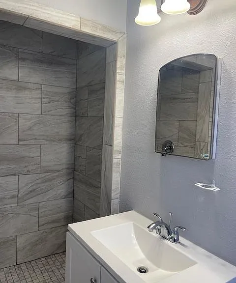 219 Nash Blvd — Photo 15