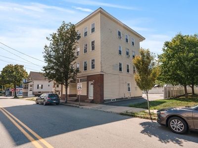 272 Jefferson Ave APT 4, Salem, MA, 01970