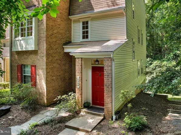 10488 Parthenon Ct, Bethesda, MD