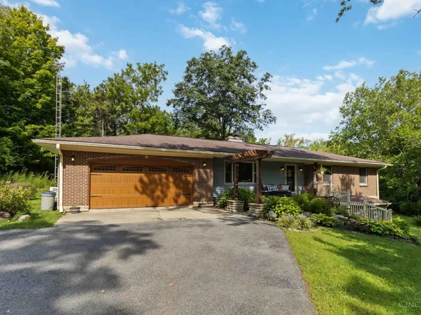 1084 Brown Rd, Wilmington, OH 45177