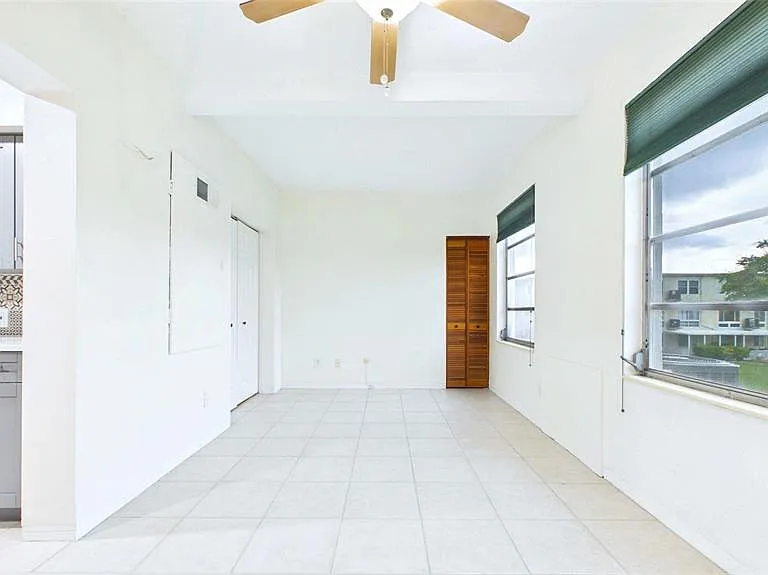2454 Australia Way E #32 — Photo 30