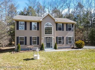 108 Cranberry Dr, Blakeslee, PA 18610