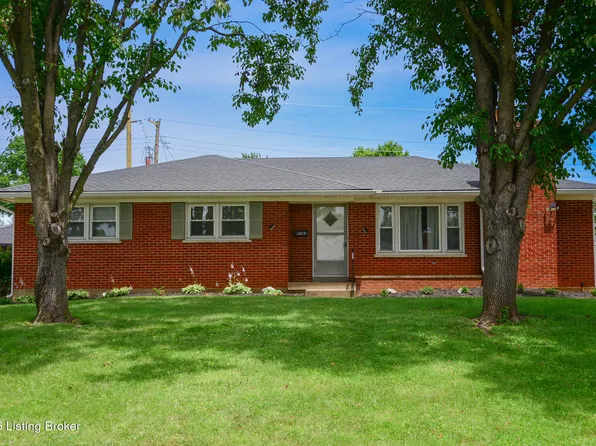 1813 Wesley Ave, Hurstbourne Acres, KY 40220