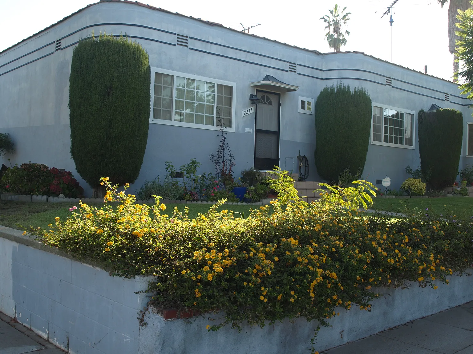 1 bed, $2,700 — Photo 2