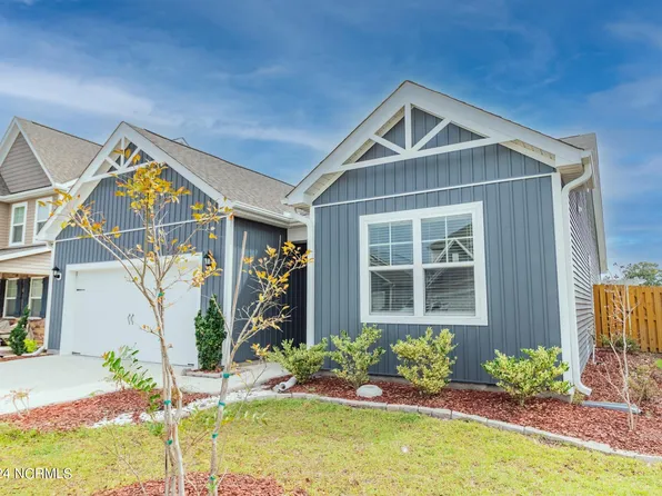 404 Edgewater Way, Surf City, NC 28445