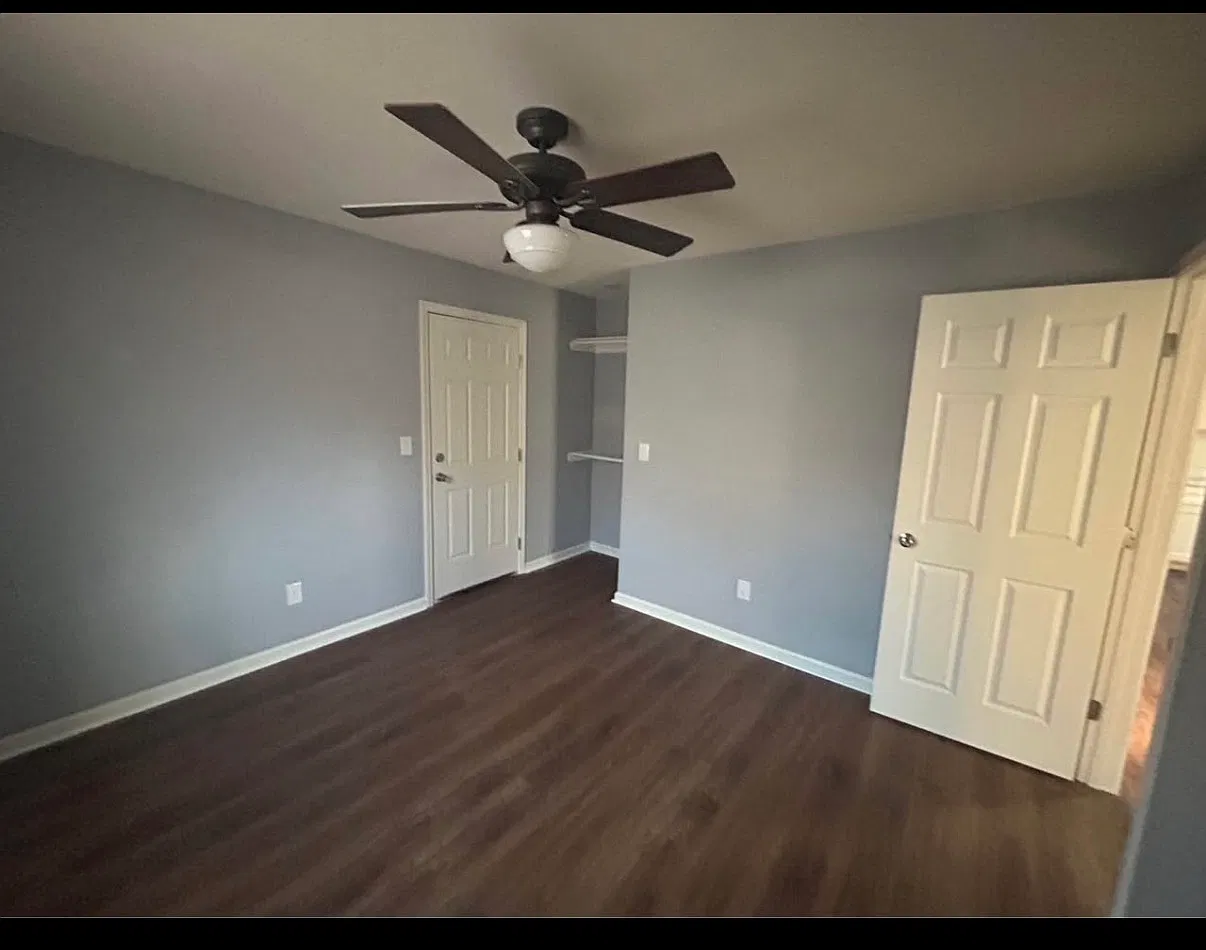 2 bed, 700 sqft, $900 — Photo 2
