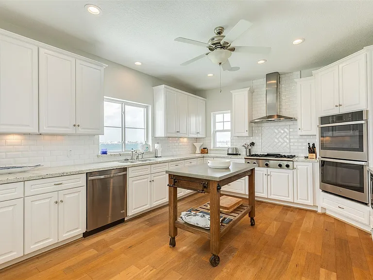 9680 Airways Ln — Photo 27