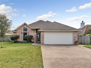 3110 Pleasant Grove Dr, College Station, TX 77845