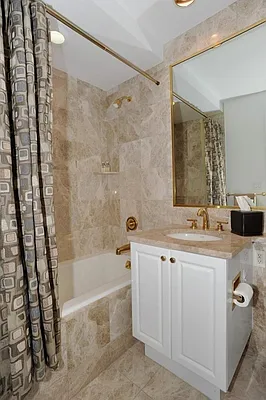 Rented by Olshan Realty | media 3