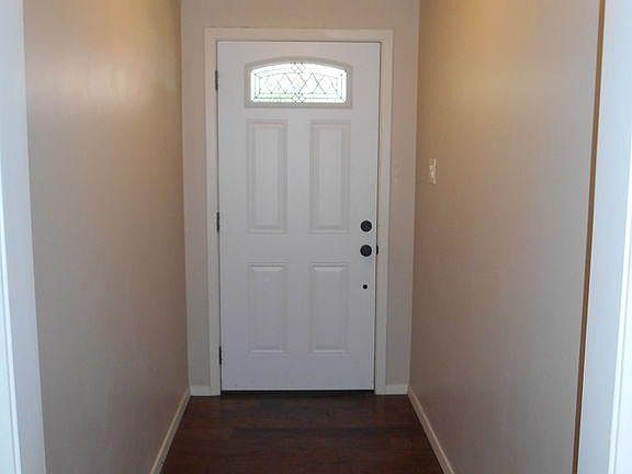 2nd image of 3822 Millbrook Dr