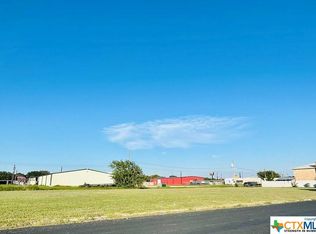 110 Regency Ave, Victoria, TX 77904