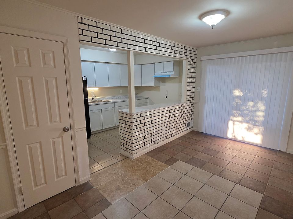 1st image of 9645 Aspen Pl #9645
