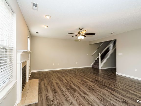 5th image of 3815 Gray Heather Ln
