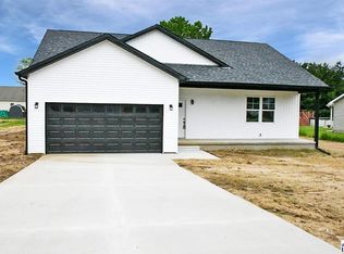 1162 W Ewing St, Clinton, IN 47842