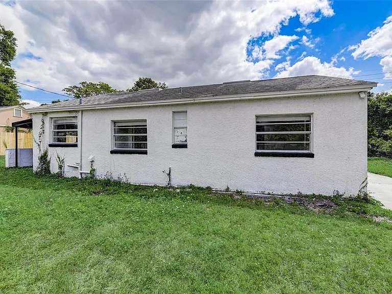 2600 S Crystal Lake Dr — Photo 29