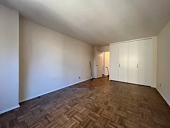 Rented by (Legacy) Elegran