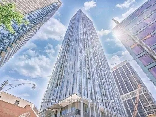 1 Yorkville Ave, Toronto, ON