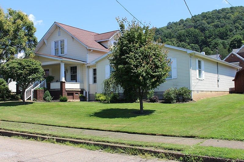1st image of 651 4th St