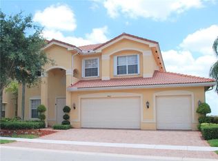 18062 SW 41st St, Hollywood, FL 33029