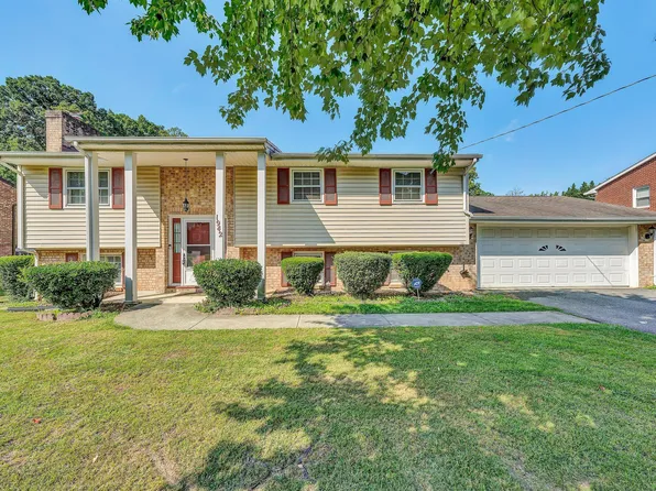 1942 Governor Dr, Roanoke, VA 24019