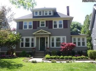 2412 Demington Dr, Cleveland Heights, OH