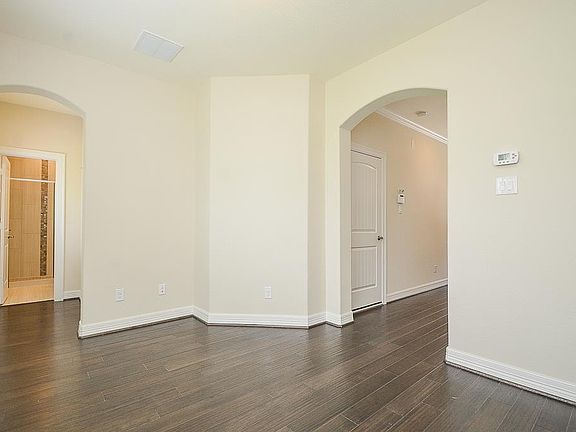 5th image of 12228 Oxford Crescent Cir