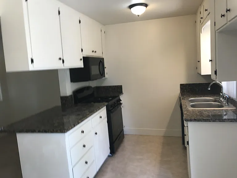1339 E Rumble Rd — Photo 15