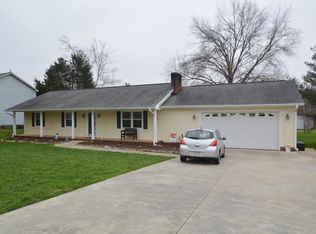 1315 Lancelot Ln, Graham, NC 27253