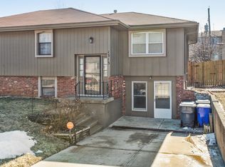 1313 E 123rd St, Olathe, KS 66061