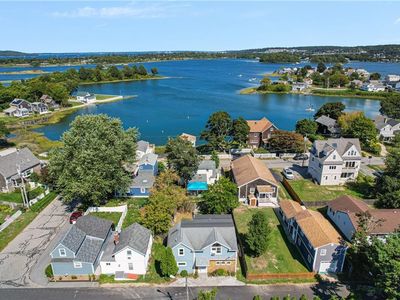 13 Oak St, Portsmouth, RI, 02871