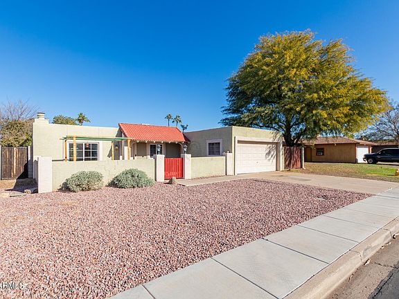 3rd image of 2534 E JUANITA Avenue