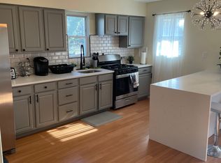 1221 Laurel Rd, Sharon Hill, PA 19079
