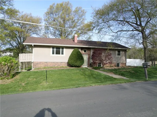 1004 Grandeur Rd, Atchison, KS 66002