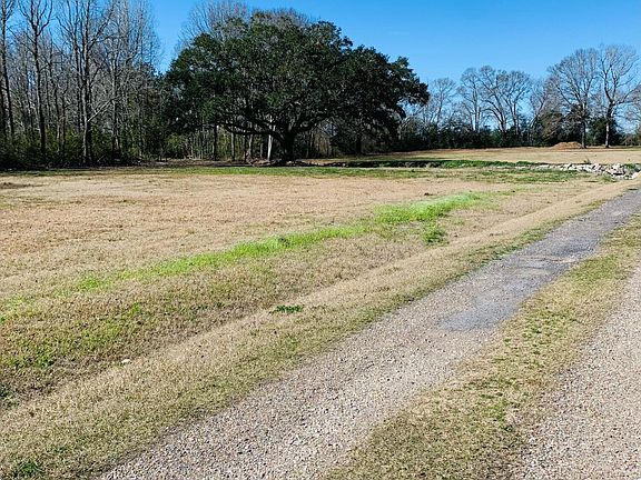 4th image of 3612 Verot School Rd