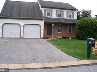 1830 Krystle Dr, Lancaster, PA 17602